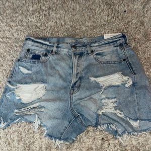 American Eagle 90s Boyfriend Jean shorts NWT